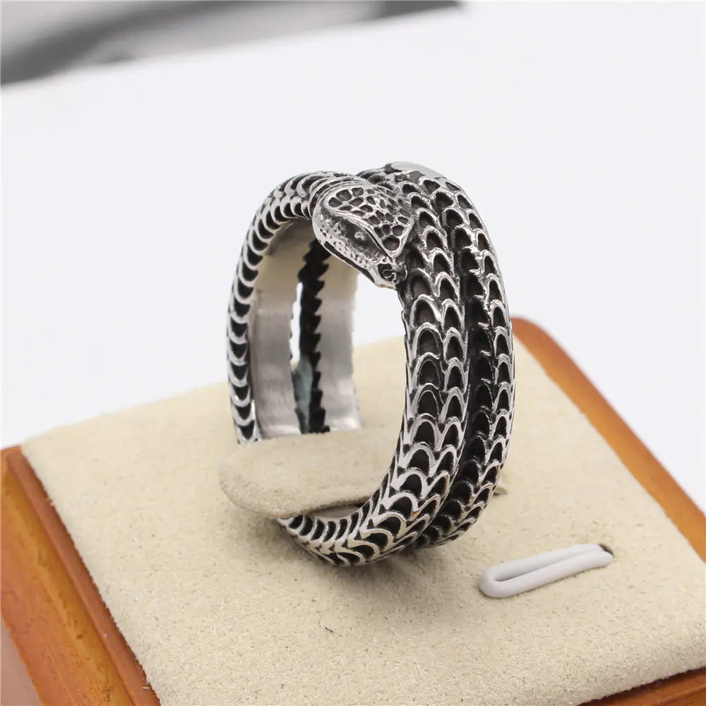 Gothic Style Snake Head Ring for Men and Women